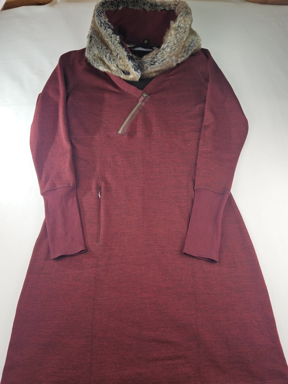 Athleta Women's Snow Summit Fleece Lined Maroon Dress Size M Faux Fur Collar
